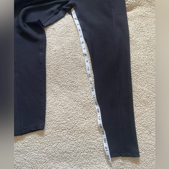 🌸 Joe Fresh 🌸 black ribbed leggings - Picture 7 of 8